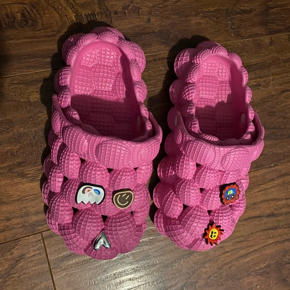 Pink Bubble Slides - Picture 4 of 5